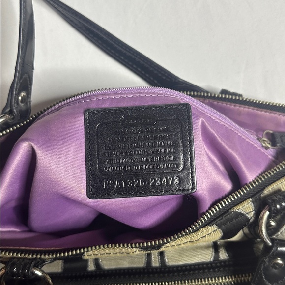 Coach Poppy Bag (A1326-23473) - Picture 3 of 9